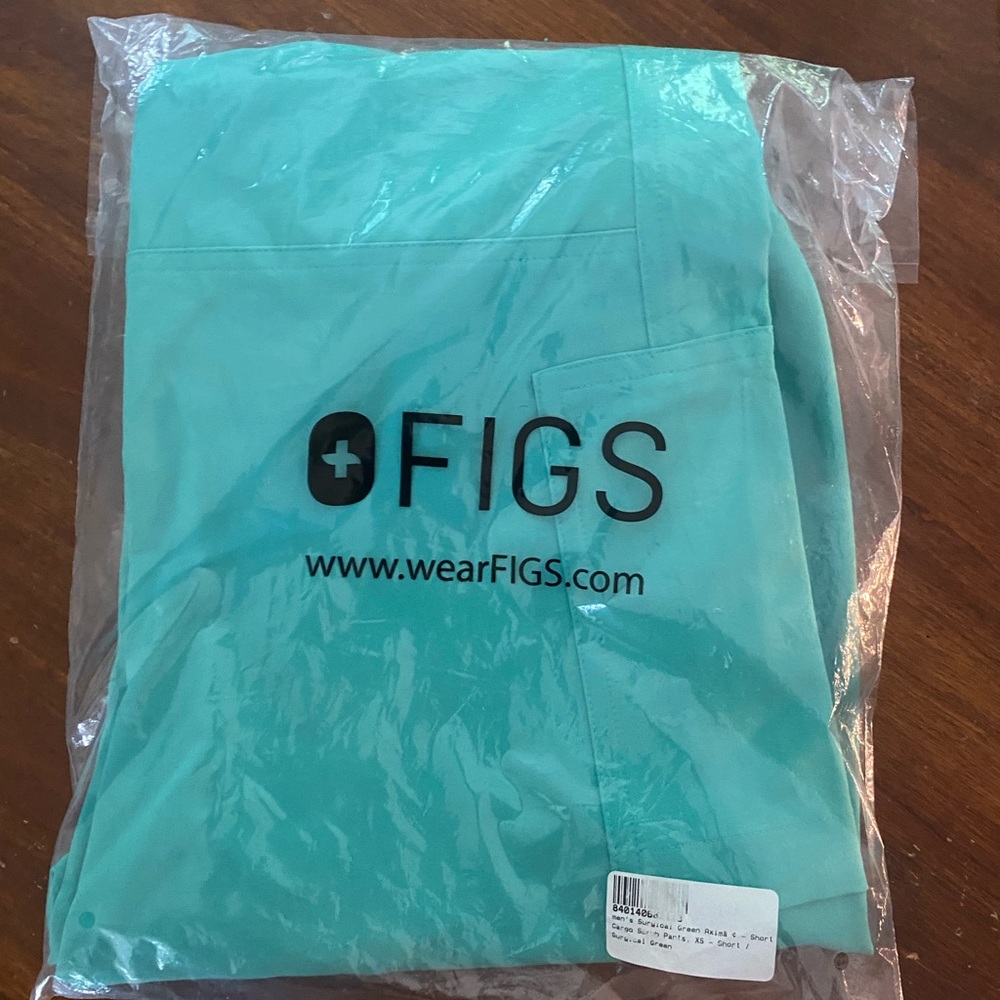FIGS Surgical Green Mens Scrubs